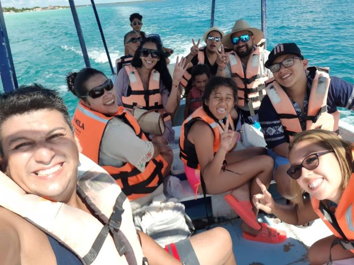 Tomando el tour en la laguna de los 7 colores