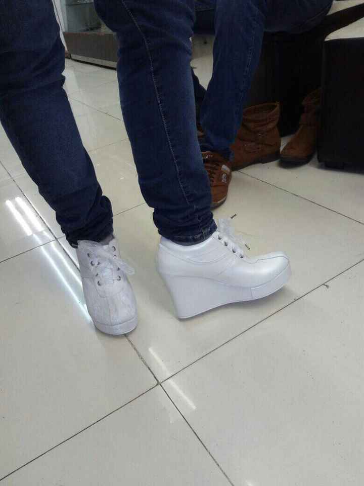 Mis zapatillas de novia - 1