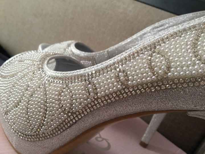 Ya tengo mis zapatillas para el día b - 1