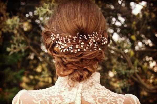 Peinados de novia para un vestido sin espalda - 4