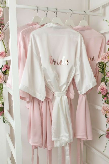 "Batas getting ready por el mes rosa"🎗️ 3