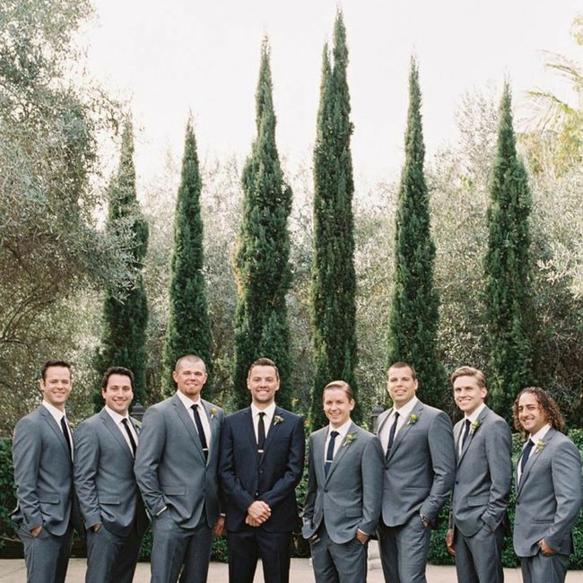 Novio y sus bestmen......qué color.?? 4