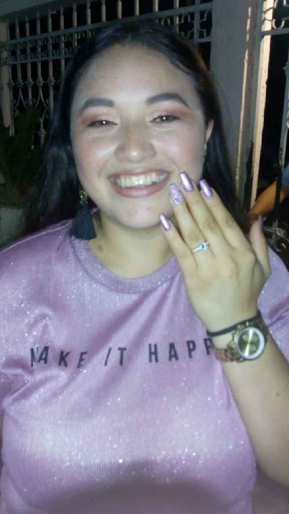 ¿Tenías las uñas hechas cuando te dio el anillo? - 1