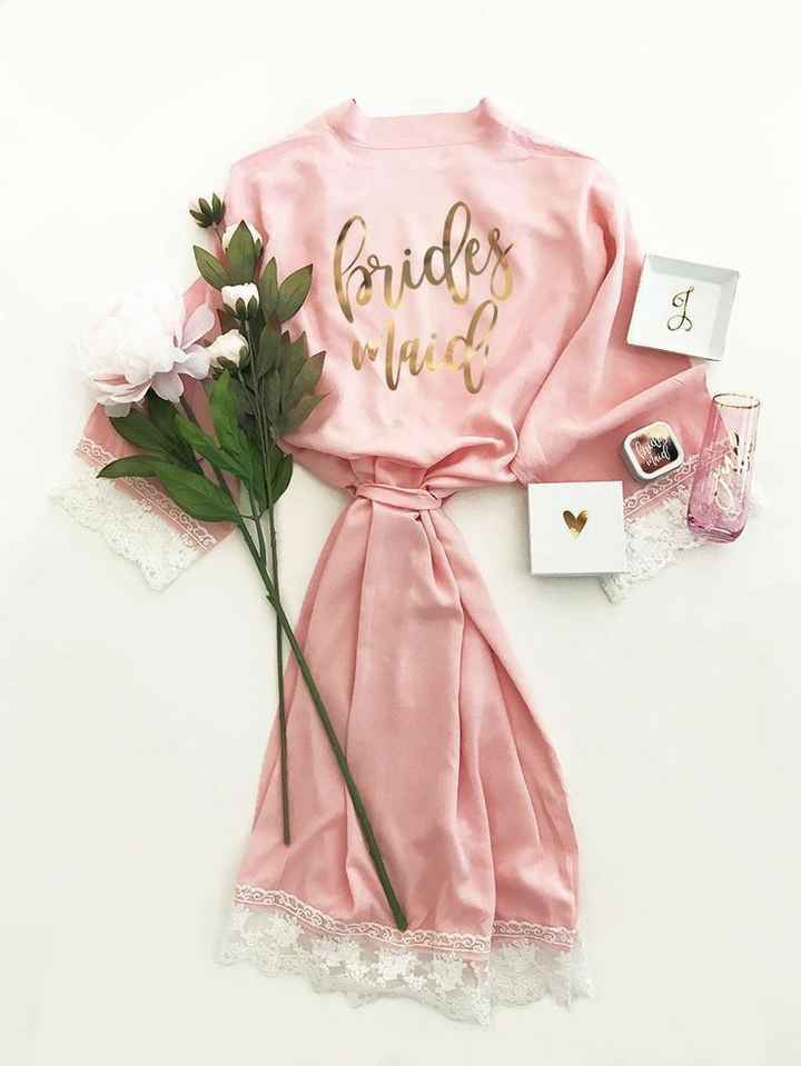 "Batas getting ready por el mes rosa" - 1