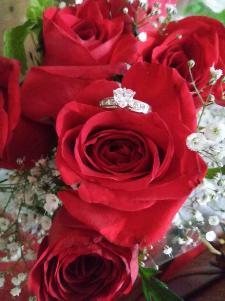 Tal cual lo soñe... el siempre se ponia mis anillos, pero era para saber la media... y le atino!!! L