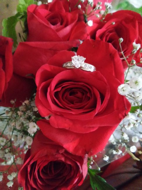 Tal cual lo soñe... el siempre se ponia mis anillos, pero era para saber la media... y le atino!!! L