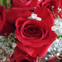 Tal cual lo soñe... el siempre se ponia mis anillos, pero era para saber la media... y le atino!!! L