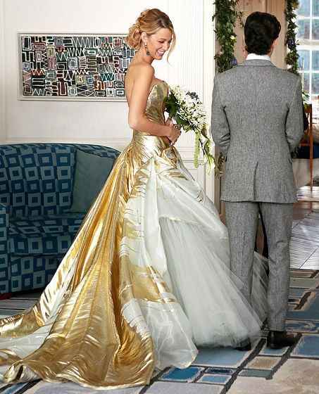 Vestidos de novia con un toque dorado - 1