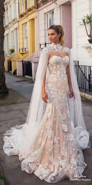 Vestidos con capas 6