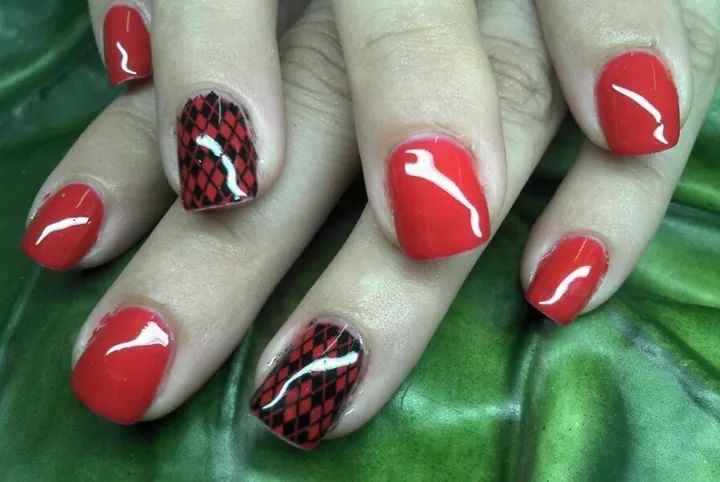 Presuman sus uñas - 1