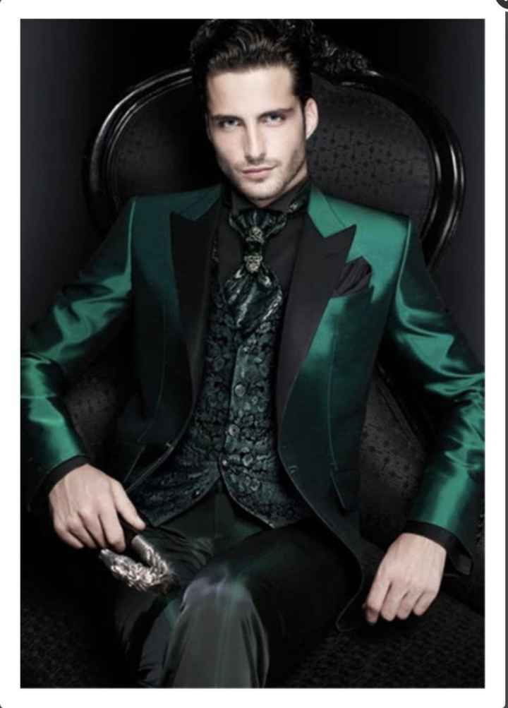 Inspo traje de novio en tono verde - 5