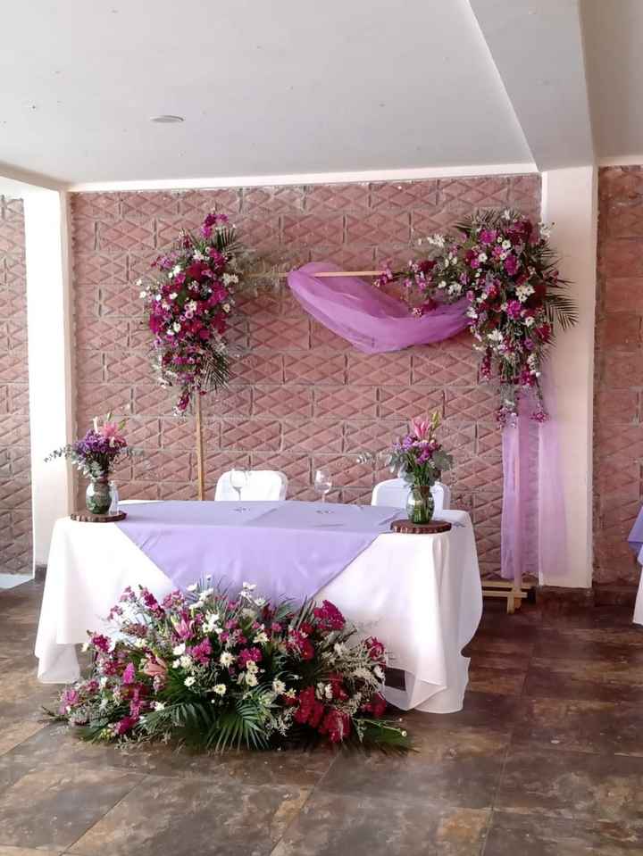 Gastar mucho en la decoración de la mesa de novios o no? - 1