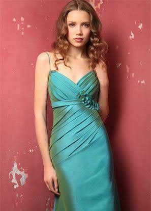 Damas con vestido color JADE 🌟 9