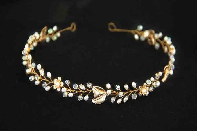 Tiaras en Dorado 💕 - 4