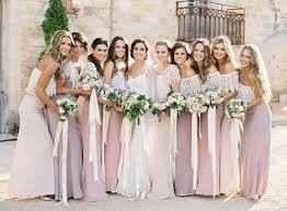 Combina a tus damas en tonos morados y rosas. - 2