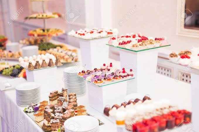 mesa de dulces Enorme! - 1