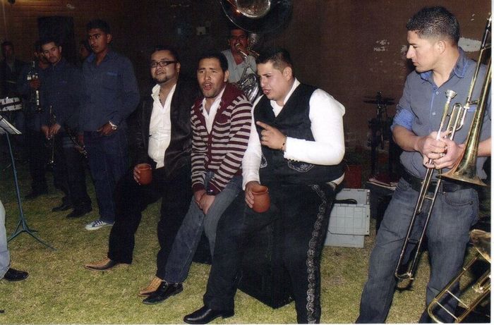 Cantando con la Banda 