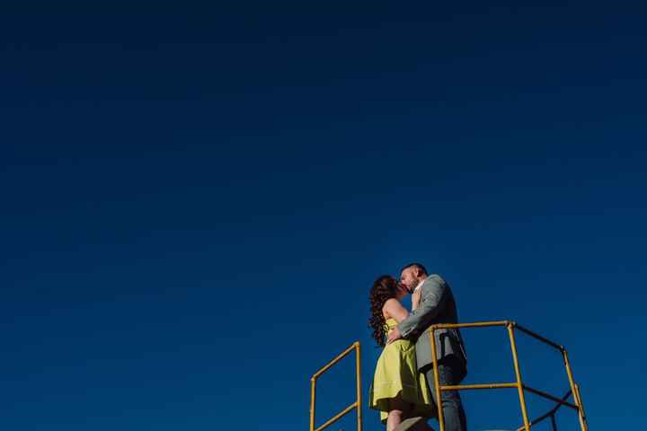 Una probadita de nuestra sesión de fotos, apenas fue ayer y mi fotógrafo me la envió como probadita.