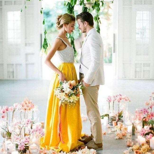Vestidos de novia en tonos amarillos 💛🌈 4