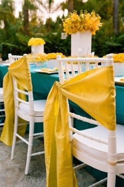 Mesas con detalles amarillos 💛🌈 5
