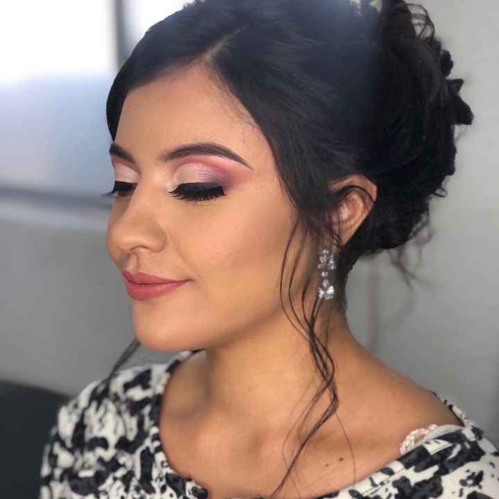 El peinado y maquillaje 💄 👰🏻‍♀️ - 1