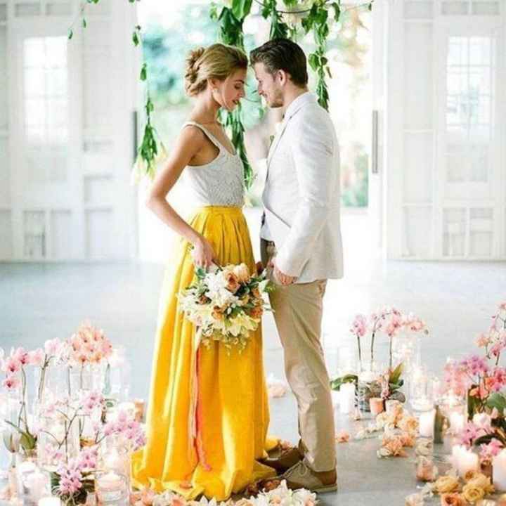 Vestidos de novia en tonos amarillos 💛🌈 - 4