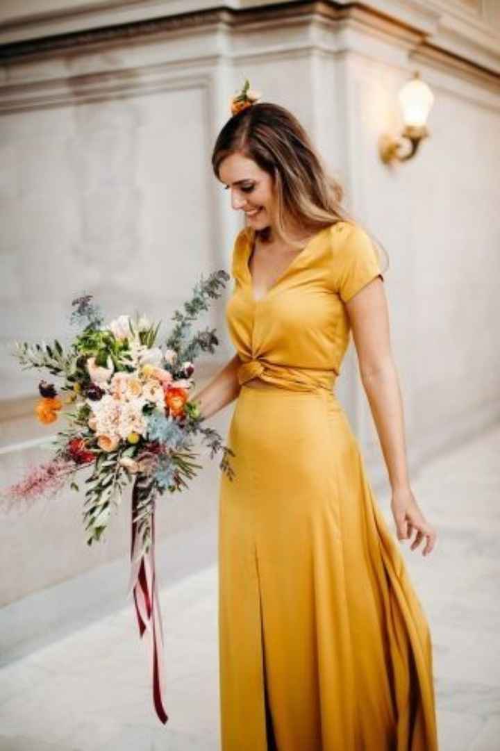 Vestidos de novia en tonos amarillos 💛🌈 - 7