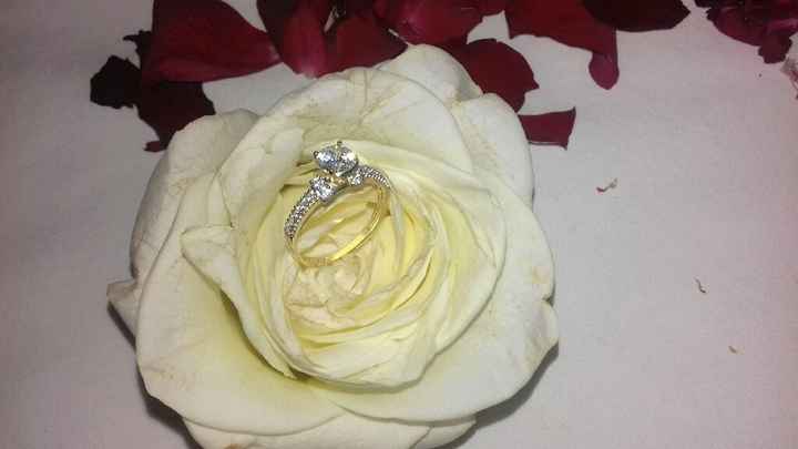 ¿Ya presumiste tu anillo de compromiso? - 1