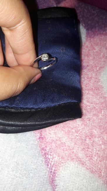 Presuman su anillo jeje - 1