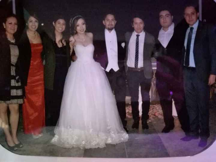 Amigas de la universidad con sus parejitas 