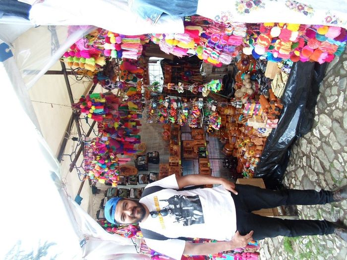 otro lugarr es un mercado de artesanías 