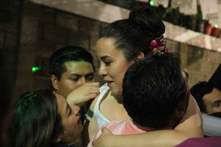 ame esta ella es mi amiga de la secu y es muyy pequeña y me fue a cuidar el la vibora