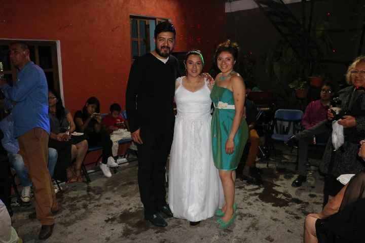 ella es mi amiga desde los 3 años y me ayudo con mis fotos