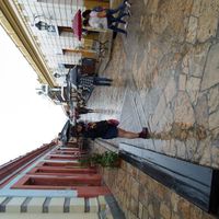 era muy bellooo clima lugar comida gente arte todoo