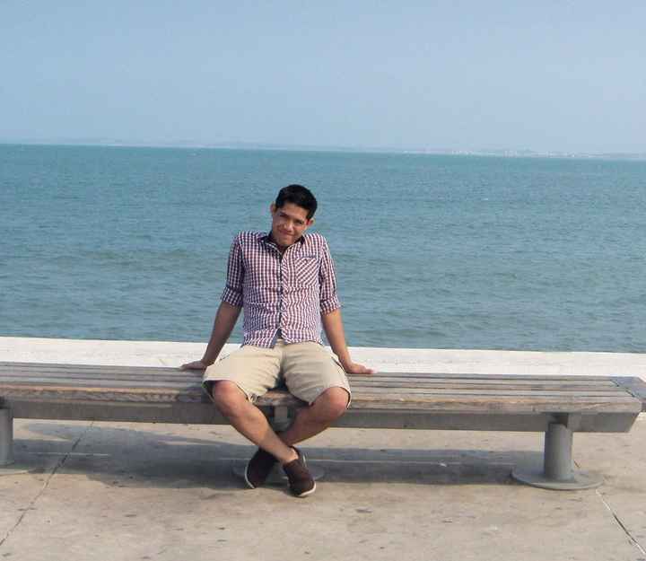 Presuman a su prometido!! - 1