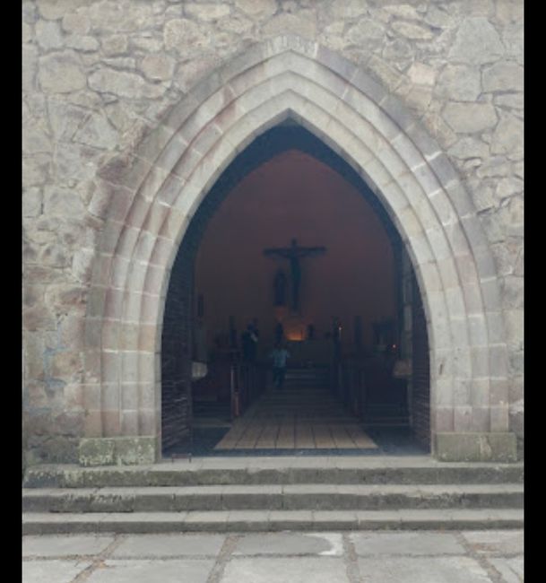 Salón e Iglesia - 8