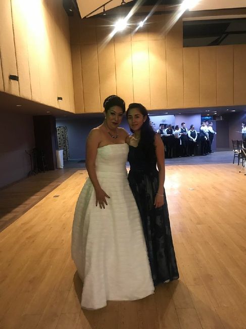 Viejos amigos en la boda - 1