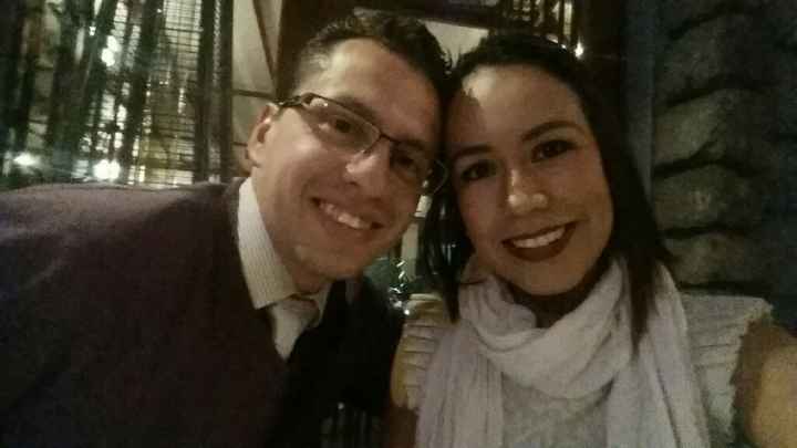 Fotos con su prometido.. - 2