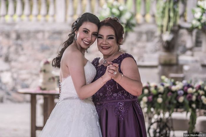 Fotos imprescindibles con tu mamá y suegra el día de la boda 📸👩‍👦👩‍👧 4