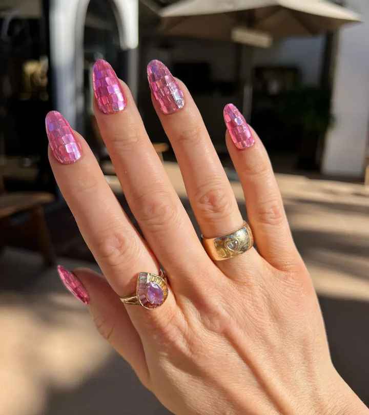 Uñas Barbiecore para novias 💅 - 3