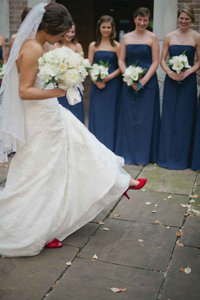 Usar las zapatillas rojas se verá mal? - 2