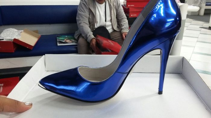 ¿Alguien usará tacones así? - 1