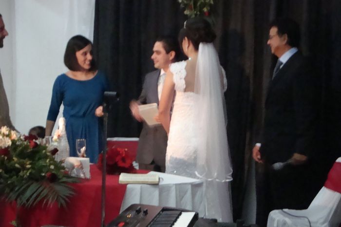 VESTIDO POR ATRAS