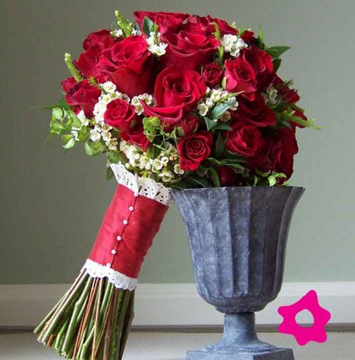 RAMO CON ROSAS