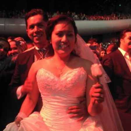 NOVIOS CON LUIS MIGUEL