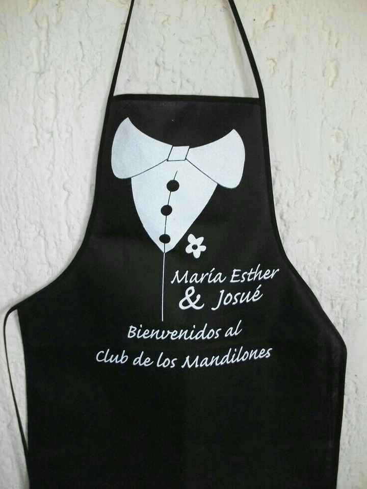 Chicas no se que dar de recuerdo para los invitados hombres. - 1