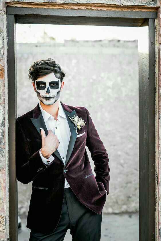 Novios catrines 💀 - 4