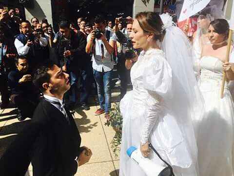 Protestan novias engañadas contra hombres infieles; exigen 'la ley del corazón' - 2