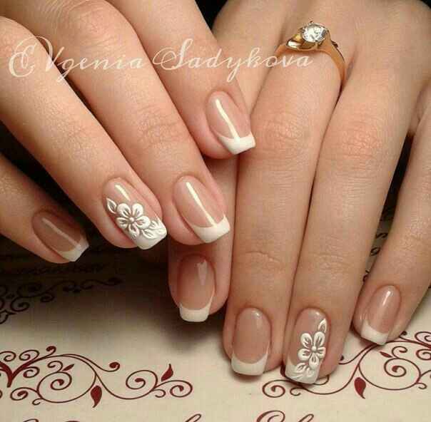  Uñas blancas 💅 - 44