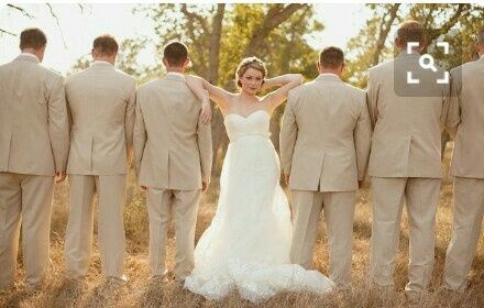 Si las novia llevan damas de honor a el novio? - 1